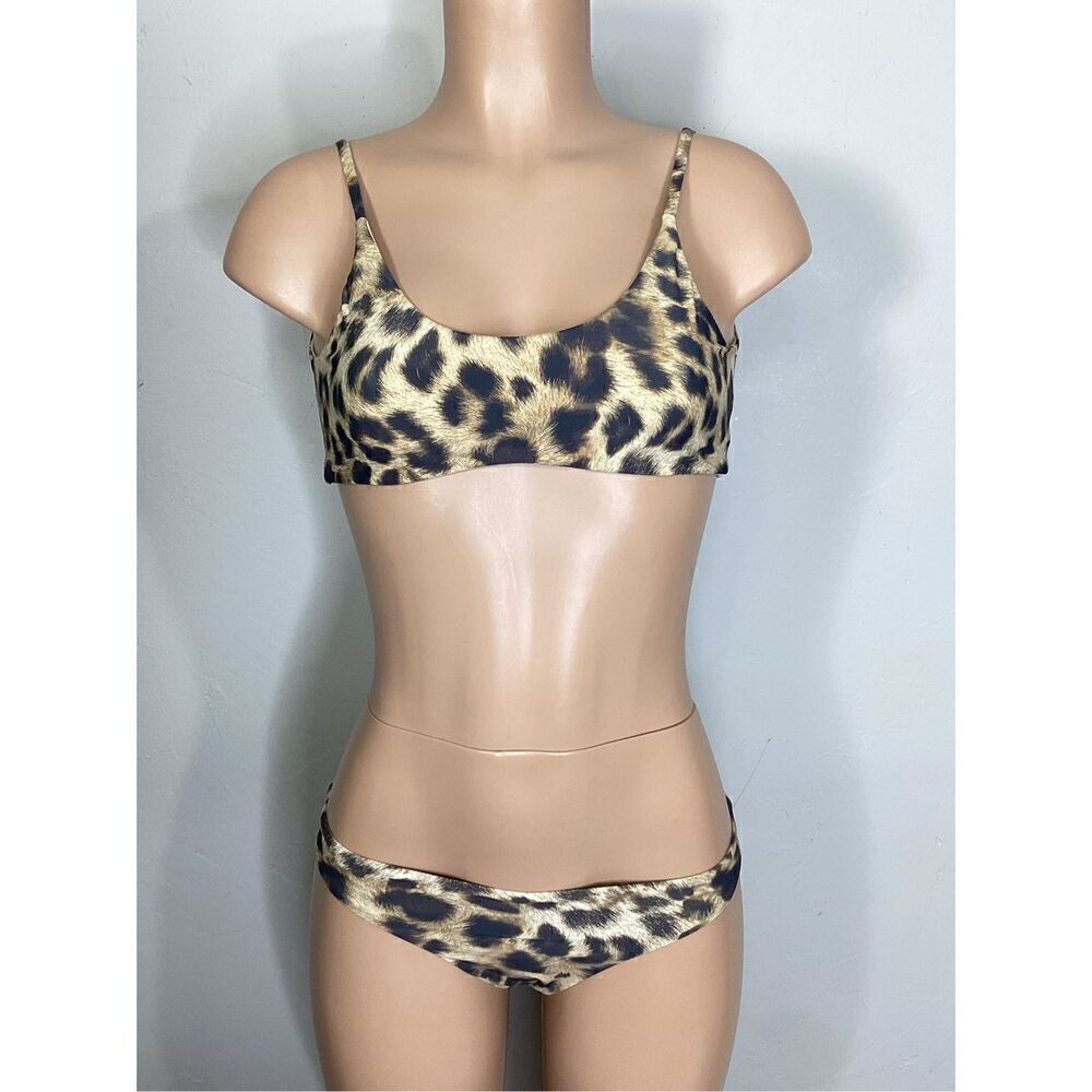 New. Pilyq/PQ Jungle reversible tie front bikini. M-Top/L-bottom. Retails$169 - Picture 9 of 16